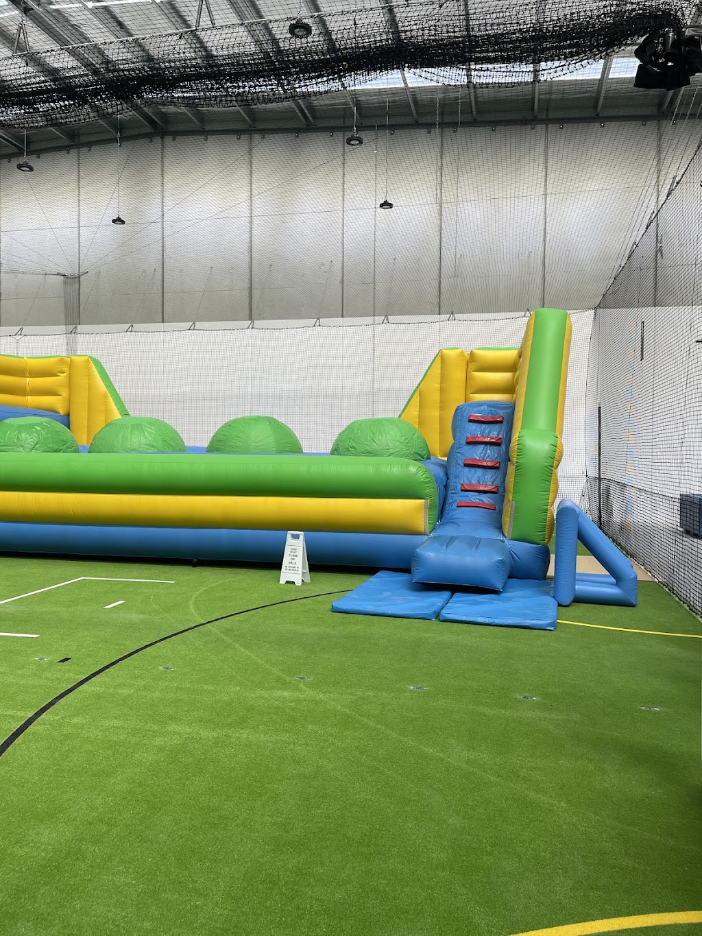 Elite Indoor Sportz |  | 49 Southeast Blvd, Pakenham VIC 3810, Australia | 0391231311 OR +61 3 9123 1311