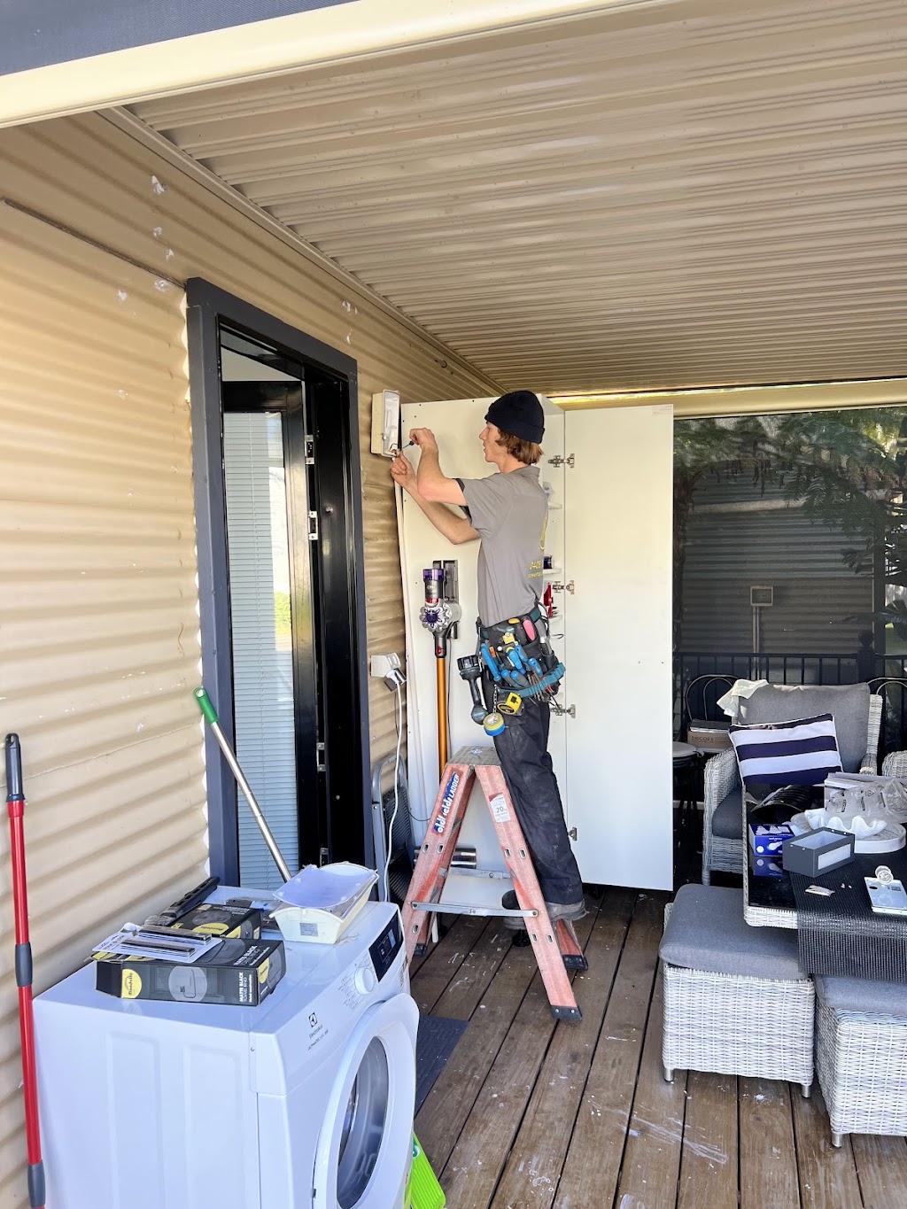 Power Up Electrical Ulladulla | 208A Garrads Ln, Milton NSW 2538, Australia | Phone: 0408 208 211