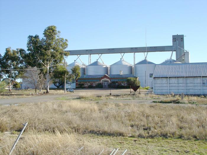 Yarrawonga Railway Station | Lott St, Yarrawonga VIC 3730, Australia | Phone: 0428 431 124