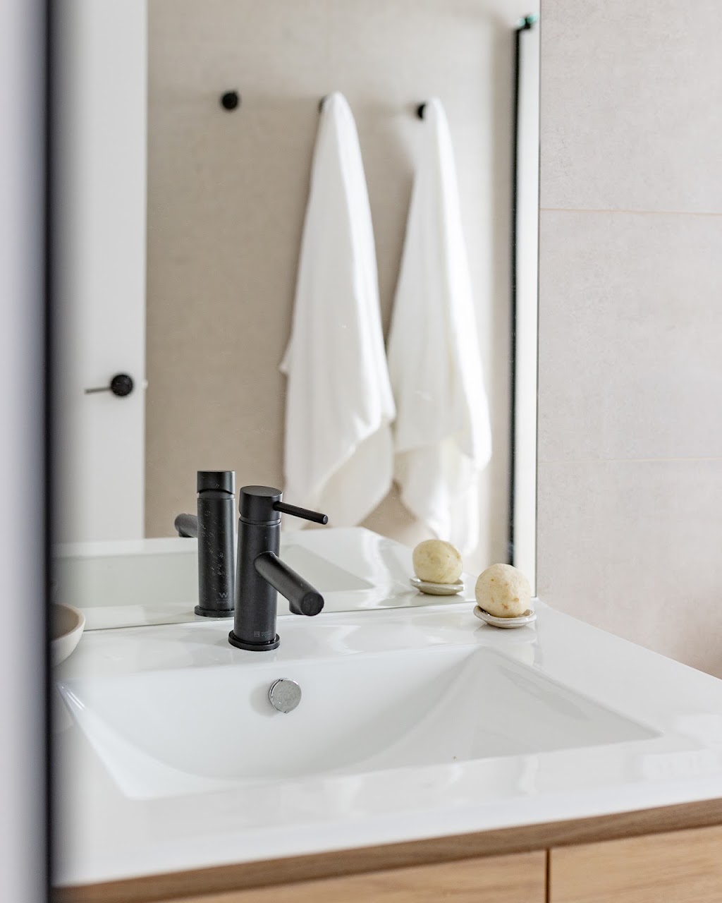 Bay View Retreats | 21 Bay View Rd, Dover TAS 7117, Australia | Phone: 0486 045 888