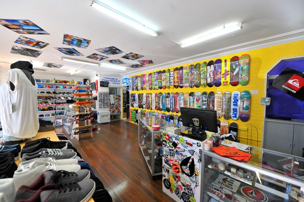 Inner Vision Surf n Skate | store | 80 William St, Port Macquarie NSW 2444, Australia | 0265837790 OR +61 2 6583 7790