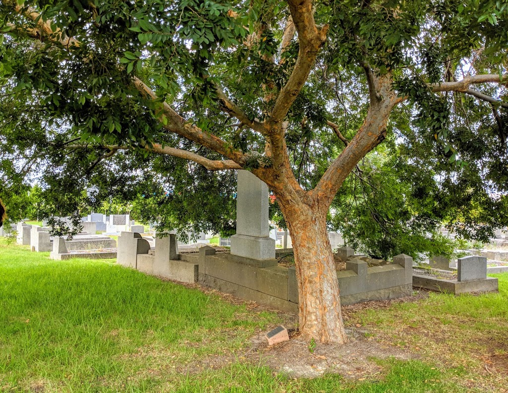 Frankston Memorial Park | cemetery | 63 Cranbourne Rd, Frankston VIC 3199, Australia | 1300322322 OR +61 1300 322 322