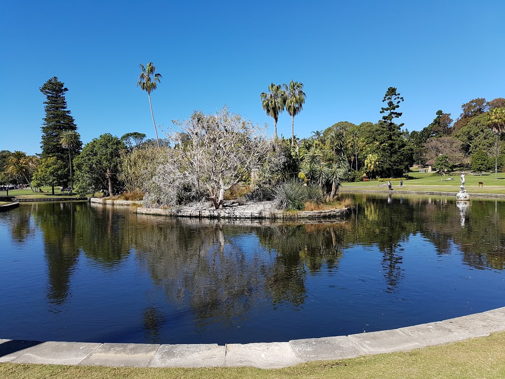 Sydney Botanical Gardens - Information Booth | park | Mrs Macquaries Rd, Sydney NSW 2000, Australia | 0283739505 OR +61 2 8373 9505