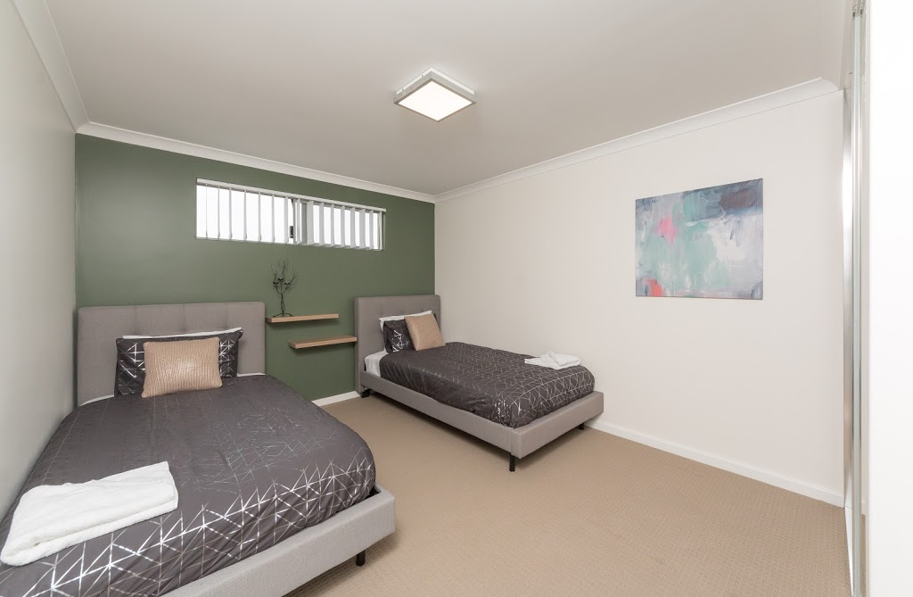 Eliza Park Suites | lodging | 7 Bellier Pl, Hamilton Hill WA 6163, Australia | 0894668881 OR +61 8 9466 8881