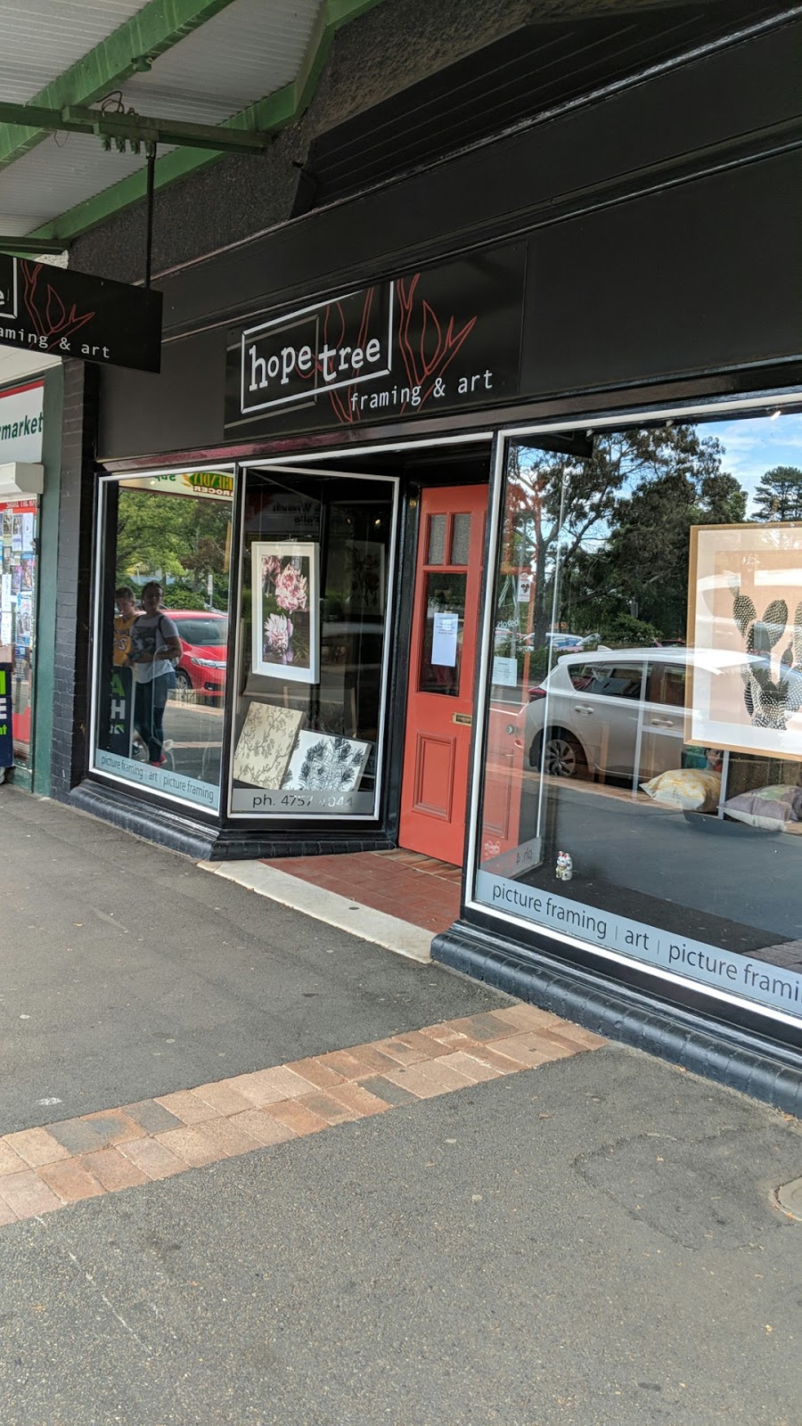 Jakemans Framing & Art Supplies | 10 Station St, Wentworth Falls NSW 2782, Australia | Phone: (02) 4757 4044