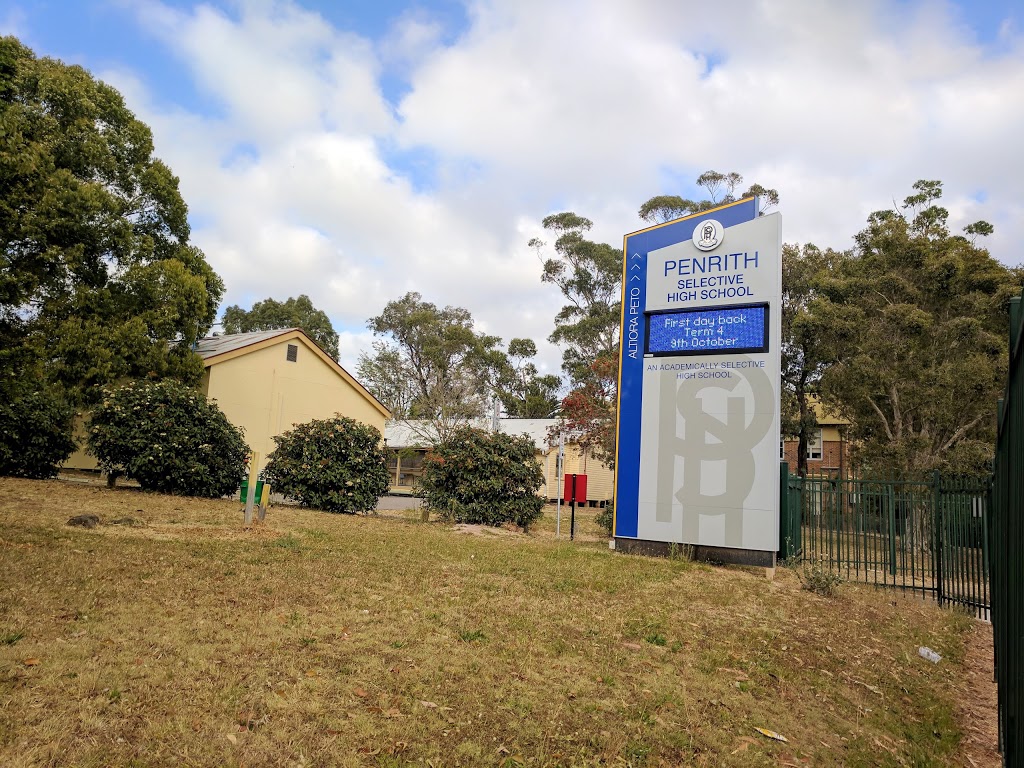 Penrith High School | school | 158-240 High St, Penrith NSW 2750, Australia | 0247210529 OR +61 2 4721 0529