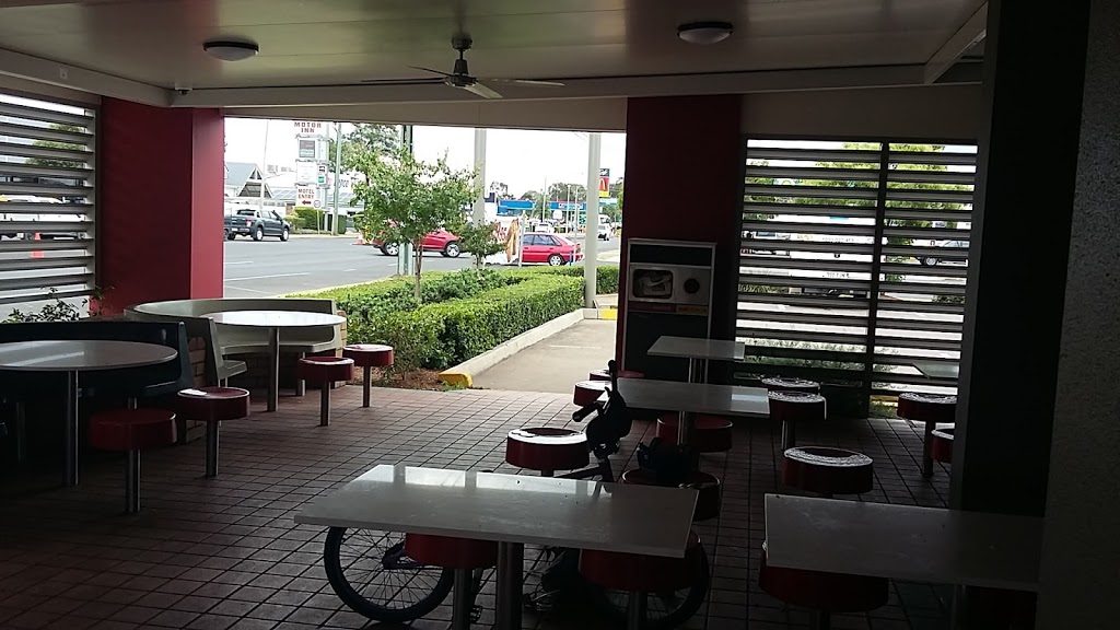 KFC Dalby | 18 Pratten St, Dalby QLD 4405, Australia | Phone: (07) 4662 1677