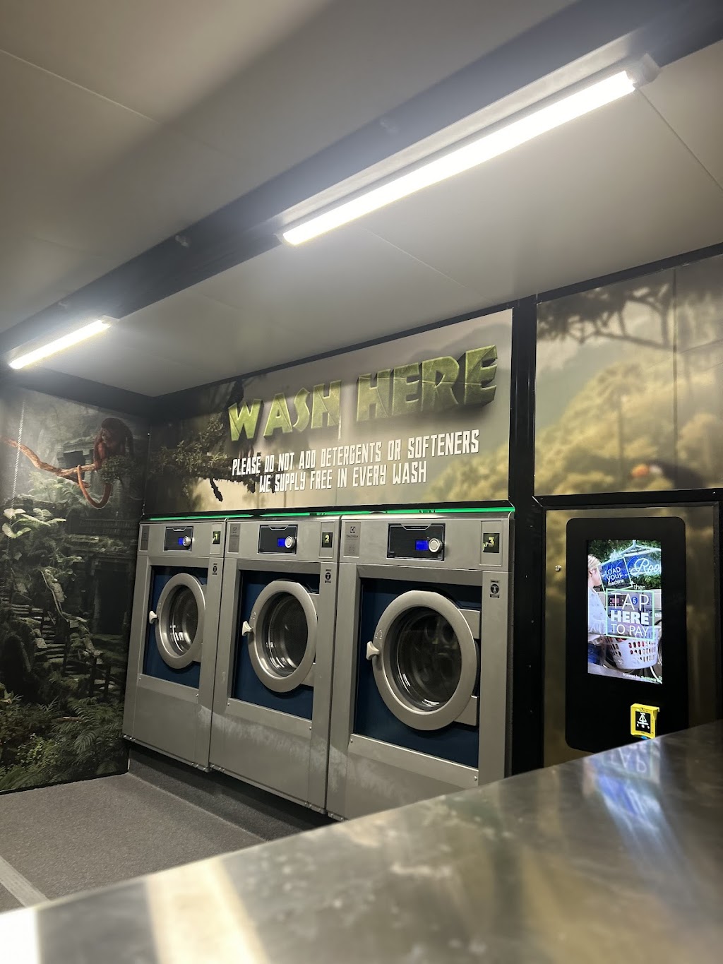 Best Soapbox Laundromat - North Booval | Located in Uniting Church, 114 Jacaranda St, North Booval QLD 4304, Australia | Phone: 0402 440 381