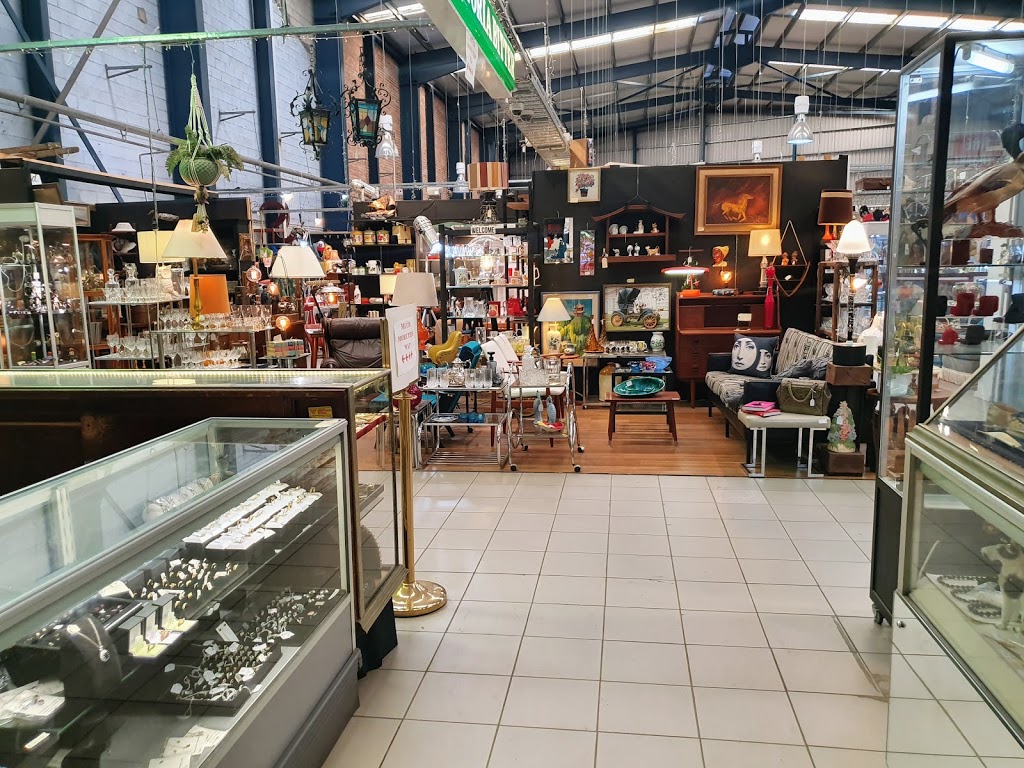 Mitchell Road Antique & Design Centre | home goods store | 17 Bourke Rd, Alexandria NSW 2015, Australia | 0296980907 OR +61 2 9698 0907
