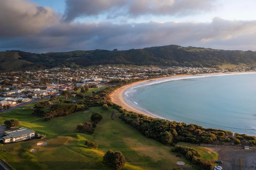 Ocean View Stay | 66 Casino Ave, Apollo Bay VIC 3233, Australia | Phone: 0422 557 016
