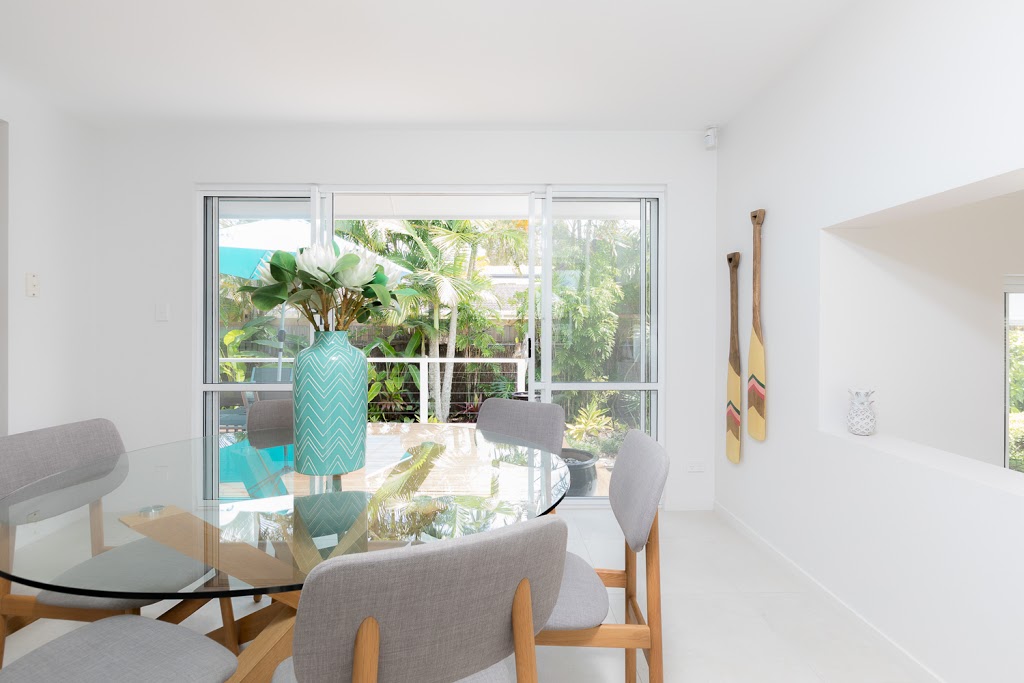 Noosa Heads Beach House | 6 Cooran Ct, Noosa Heads QLD 4567, Australia | Phone: (07) 5447 3566