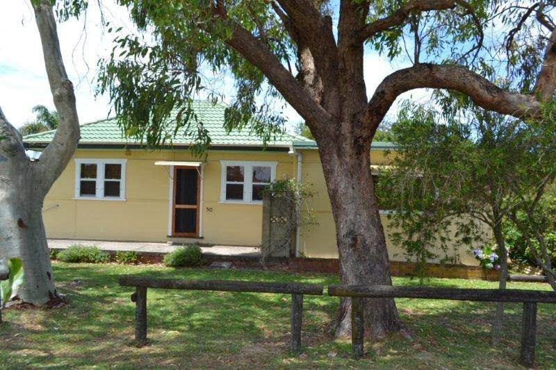 Eloora Cottage | lodging | 50 Eloora Rd, Toowoon Bay NSW 2261, Australia | 0290916177 OR +61 2 9091 6177