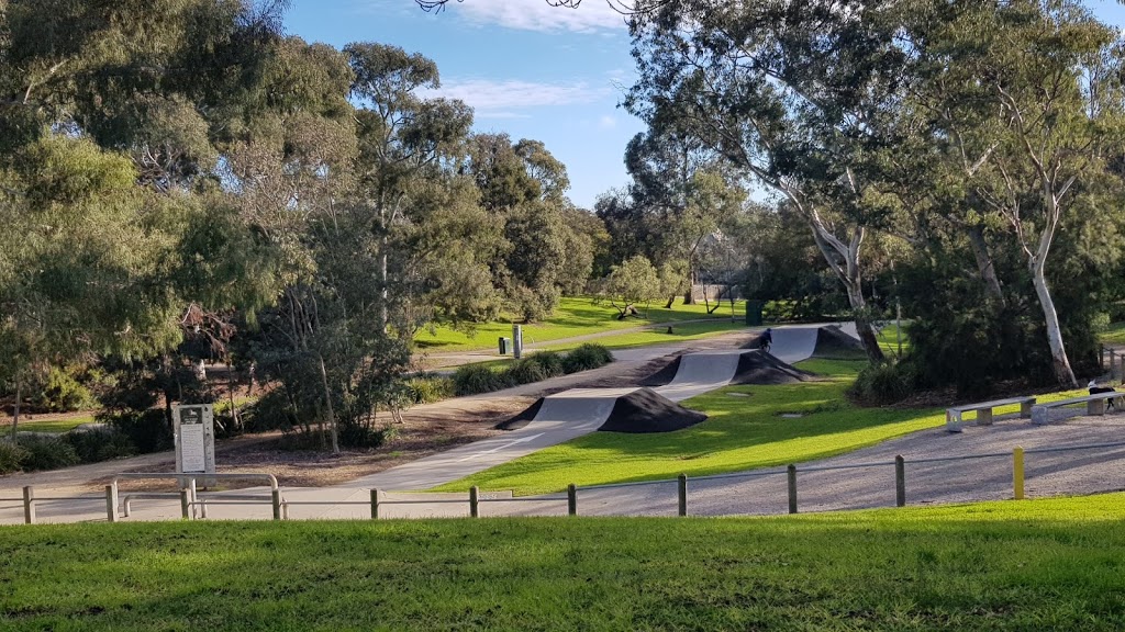 Hill N Date Park | Glen Iris VIC 3146, Australia