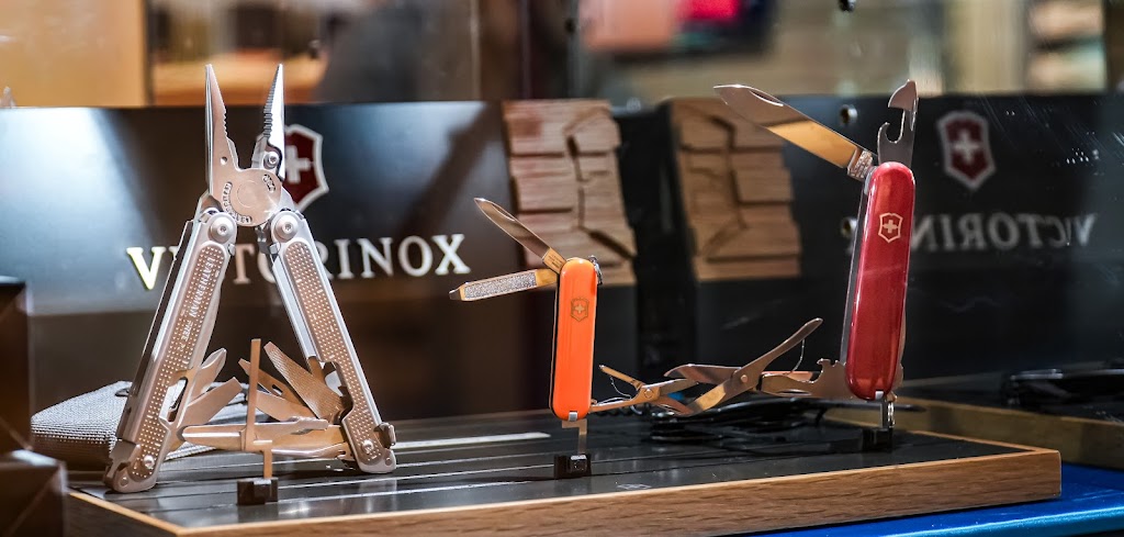 The Fix Guys | Shop TK13, Near Big W ERINA FAIR, Karalta Rd, Erina NSW 2250, Australia | Phone: 0415 409 879