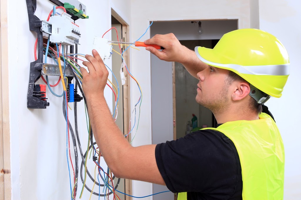 Redcliffe Electrician | electrician | 2 Alambi Ct, Rothwell QLD 4022, Australia | 0731236666 OR +61 7 3123 6666