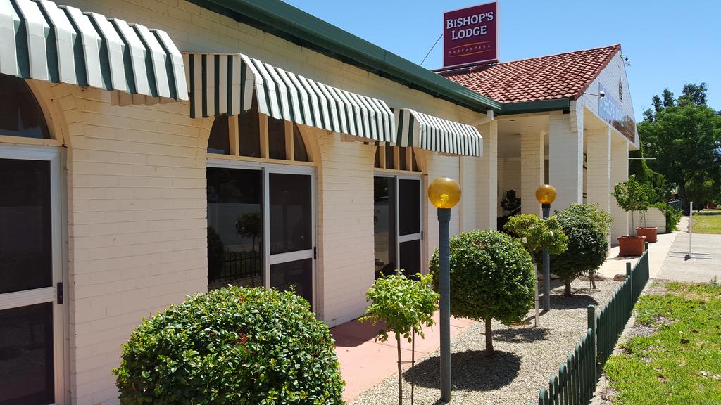 Bishops Lodge Narrandera | lodging | 110 Larmer St, Narrandera NSW 2700, Australia | 0269594896 OR +61 2 6959 4896