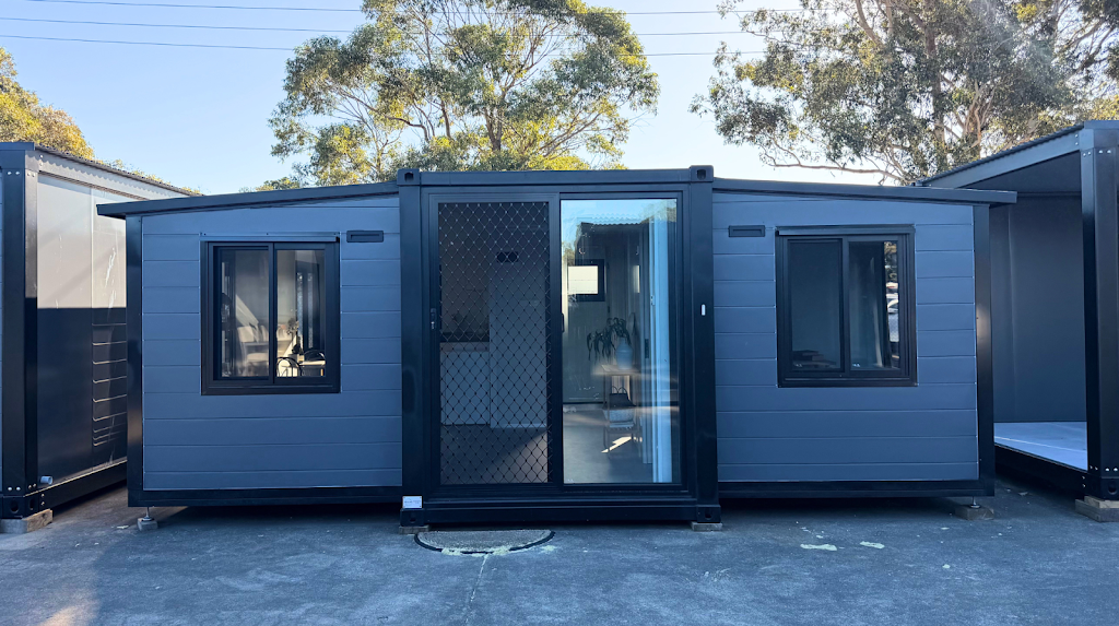 Shipping Container Services Australia | 5 Chatham Rd, Hamilton North NSW 2292, Australia | Phone: 1300 727 269