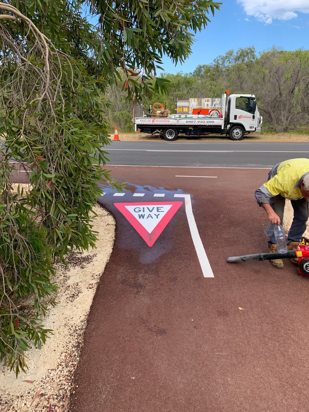 West Oz Linemarking |  | 4 Holly Hill Ave, Gelorup WA 6230, Australia | 0427933288 OR +61 427 933 288