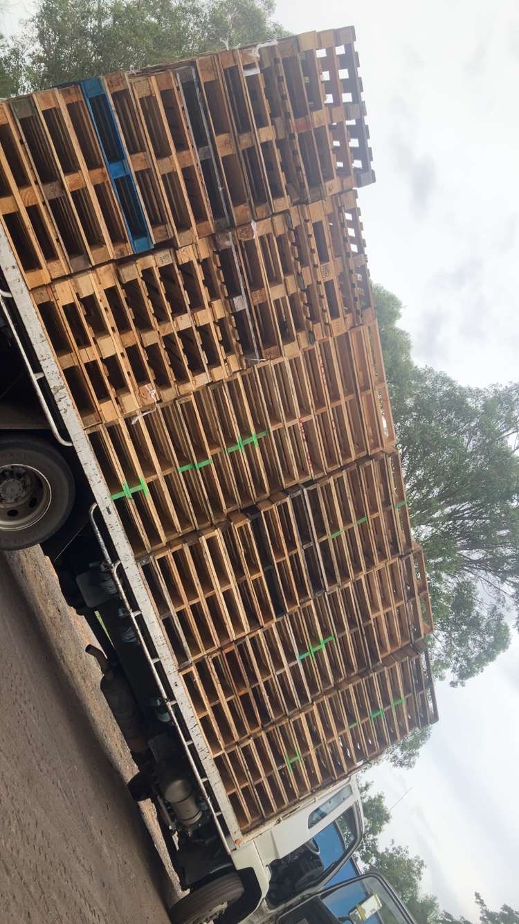Edwards Pallet Recyclers | 221 Deepfields Rd, Catherine Field NSW 2557, Australia | Phone: 0429 121 494