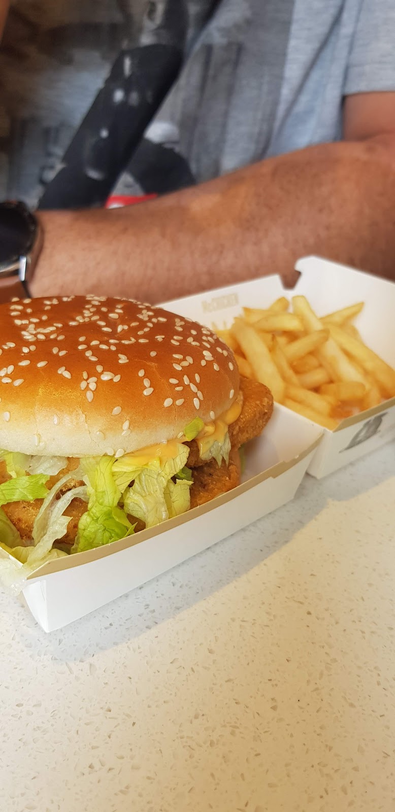 McDonalds Swan Hill | cafe | 424-426 Campbell St, Swan Hill VIC 3585, Australia | 0350321444 OR +61 3 5032 1444