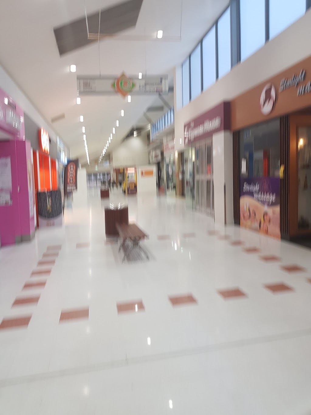 Cannon Central Shopping Centre | shopping mall | 1145 Wynnum Rd, Cannon Hill QLD 4170, Australia | 0733906955 OR +61 7 3390 6955