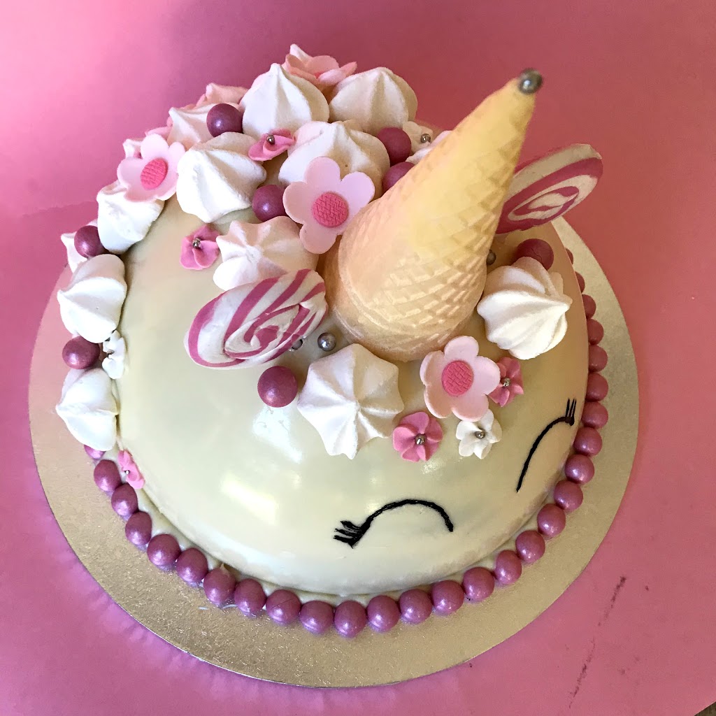 Smashed Pinata (Melbourne Smash cakes) | 41a Brunel St, Malvern East VIC 3145, Australia | Phone: 0451 309 149