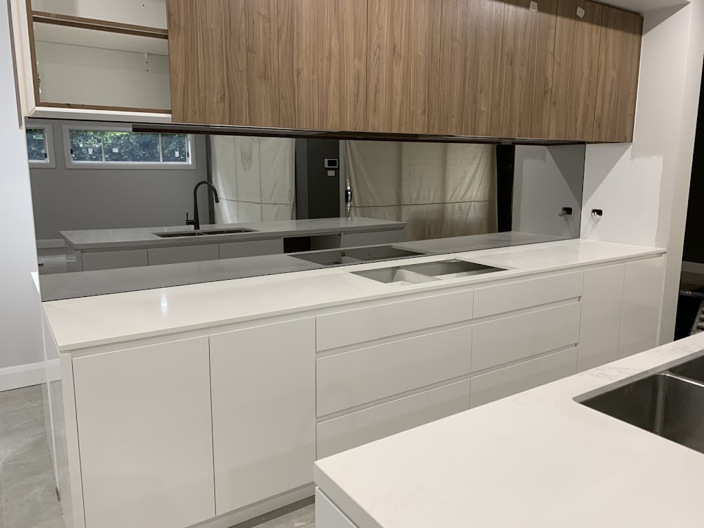 Casse Glass Pty Ltd | Unit O7 5/7 Hepher Rd, Campbelltown NSW 2560, Australia | Phone: 1300 063 300