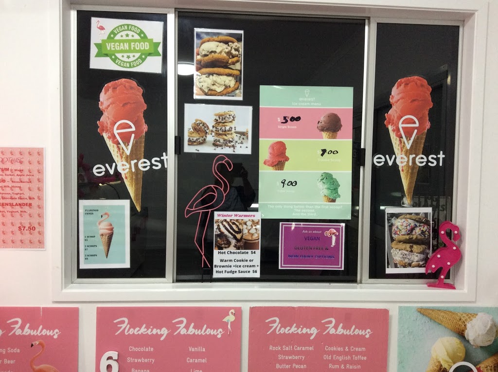 Flamingos Ice Creamery | Shop 7/874 Beachmere Rd, Beachmere QLD 4510, Australia | Phone: 0409389471