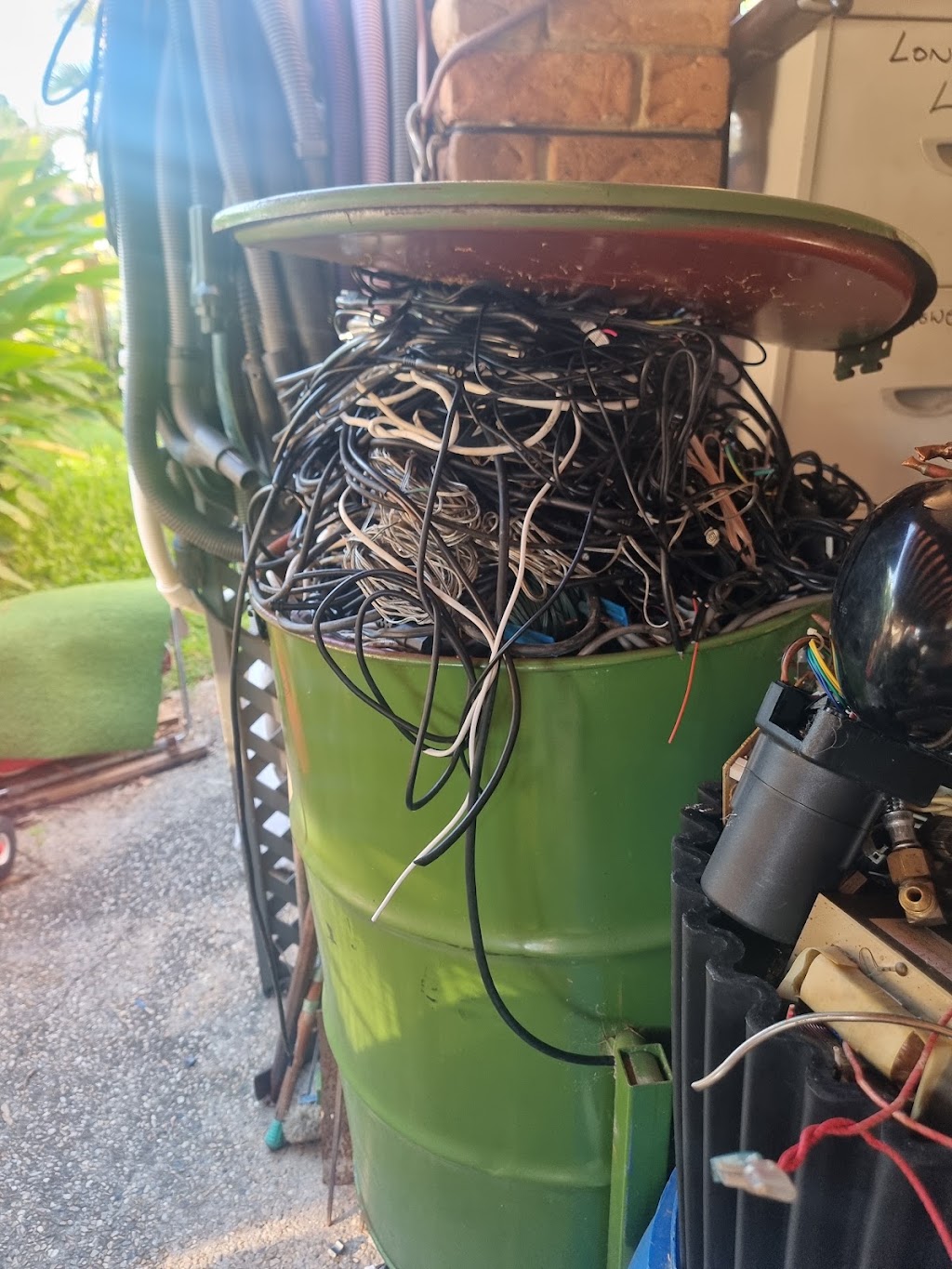 Peninsula Metal Recycling | 268 Duffield Rd, Clontarf QLD 4019, Australia | Phone: (07) 3284 4996