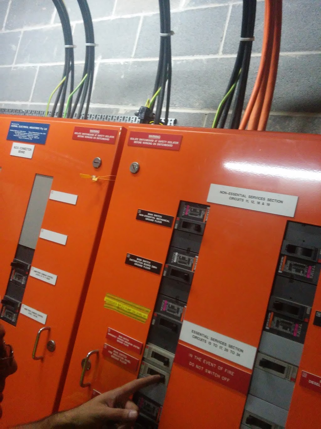 Ultra Power Electrical | 5 Holland Ave, Ropes Crossing NSW 2760, Australia | Phone: 0412 062 063