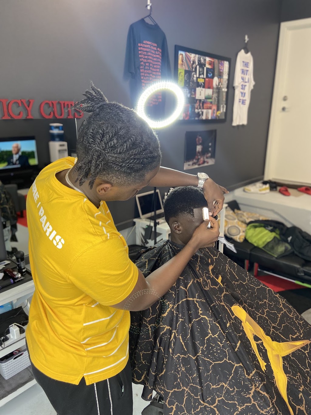 Juicycuts | 42 OConnell La, Caddens NSW 2747, Australia | Phone: 0405 313 181