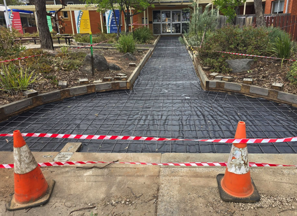 Darwin Daves Earthworx and Hire | 219 Schumakers Ln, Maiden Gully VIC 3551, Australia | Phone: 0407 452 330