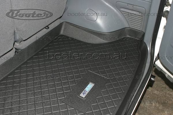 Booter Auto Accessories | car repair | 926 Kingsford Smith Dr, Eagle Farm QLD 4009, Australia | 0732164758 OR +61 7 3216 4758