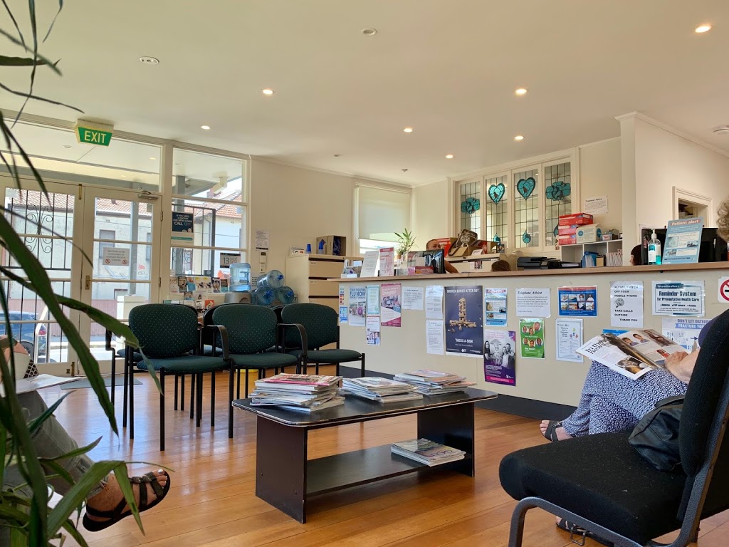 Coogee Medical Centre | 21 Carr St, Coogee NSW 2034, Australia | Phone: (02) 9665 4519