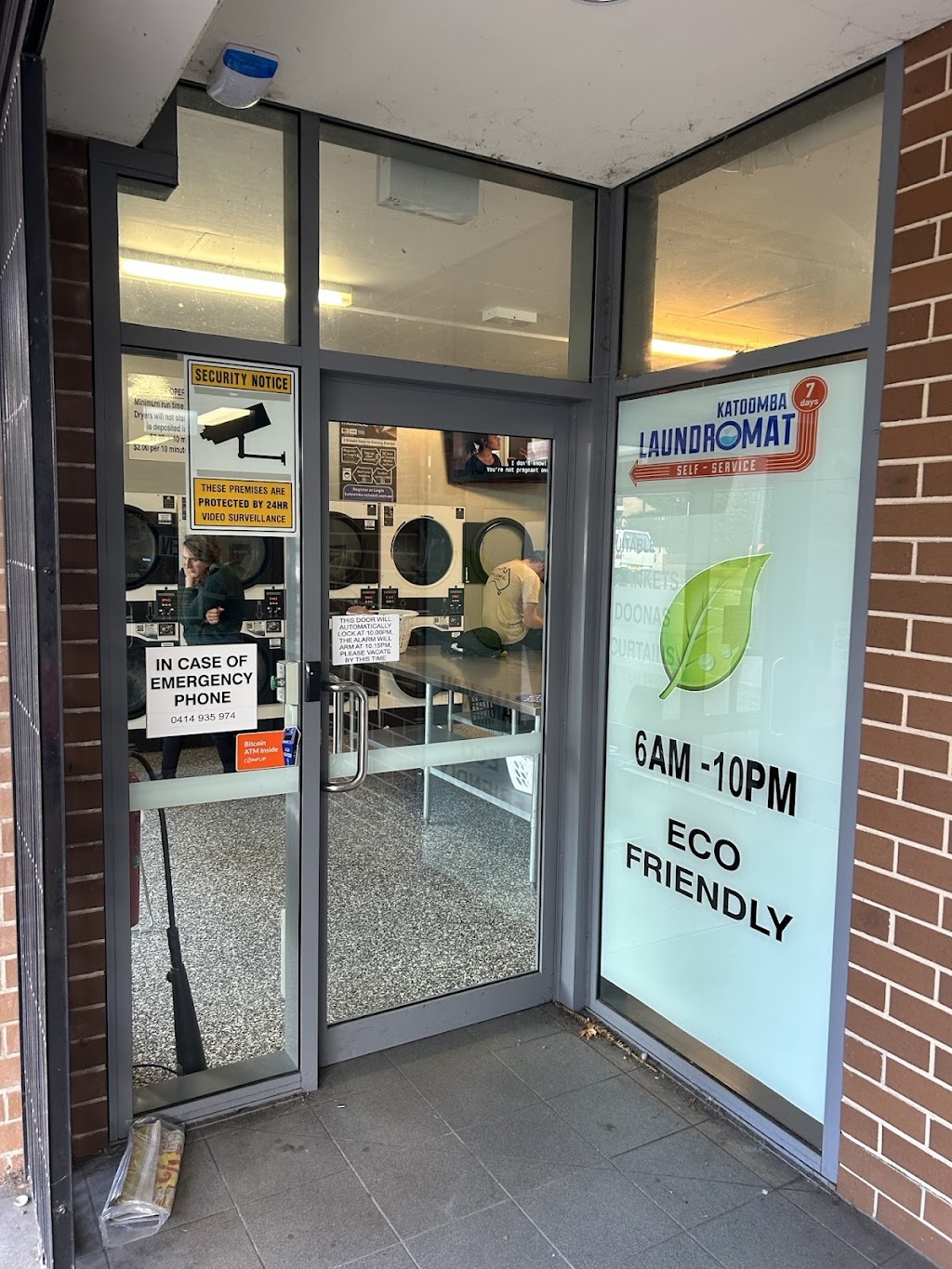 CoinFlip Bitcoin ATM - Katoomba Laundromat (Katoomba) | 4/201 Katoomba St, Katoomba NSW 2780, Australia | Phone: 1300 689 526