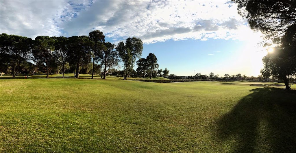 West Lakes Golf Club |  | 26 Lochside Dr, West Lakes SA 5021, Australia | 0882683850 OR +61 8 8268 3850