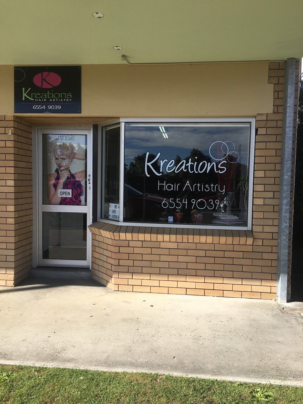 Kreations Hair Artistry | hair care | Apanie Units, 8/16 Little St, Forster NSW 2428, Australia | 0265549039 OR +61 2 6554 9039