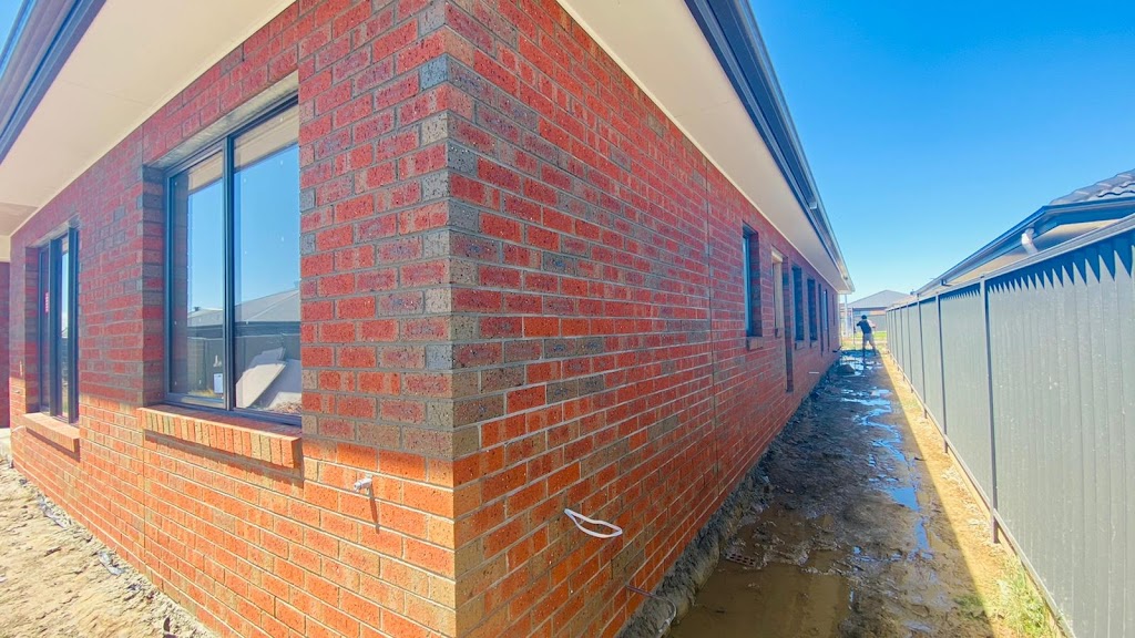 Raise n Shine Brick Cleaning |  | U2/547 Tarneit Rd, Hoppers Crossing VIC 3029, Australia | 0432619242 OR +61 432 619 242