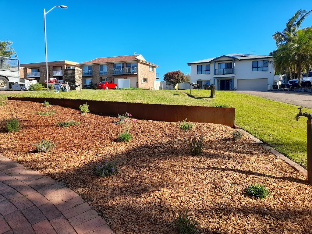 Four Point Landscaping & Construction | Crystal Cl, Fingal Bay NSW 2315, Australia | Phone: 0422 443 496