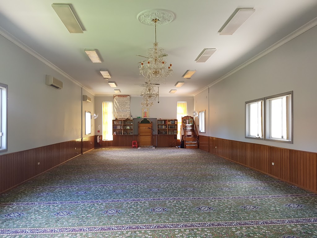 Omar Mosque | 9 Foley St, Gwynneville NSW 2500, Australia | Phone: (02) 4225 1962