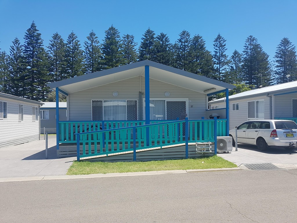 Windang Beach Tourist Park | Fern St, Windang NSW 2528, Australia | Phone: (02) 4297 3166