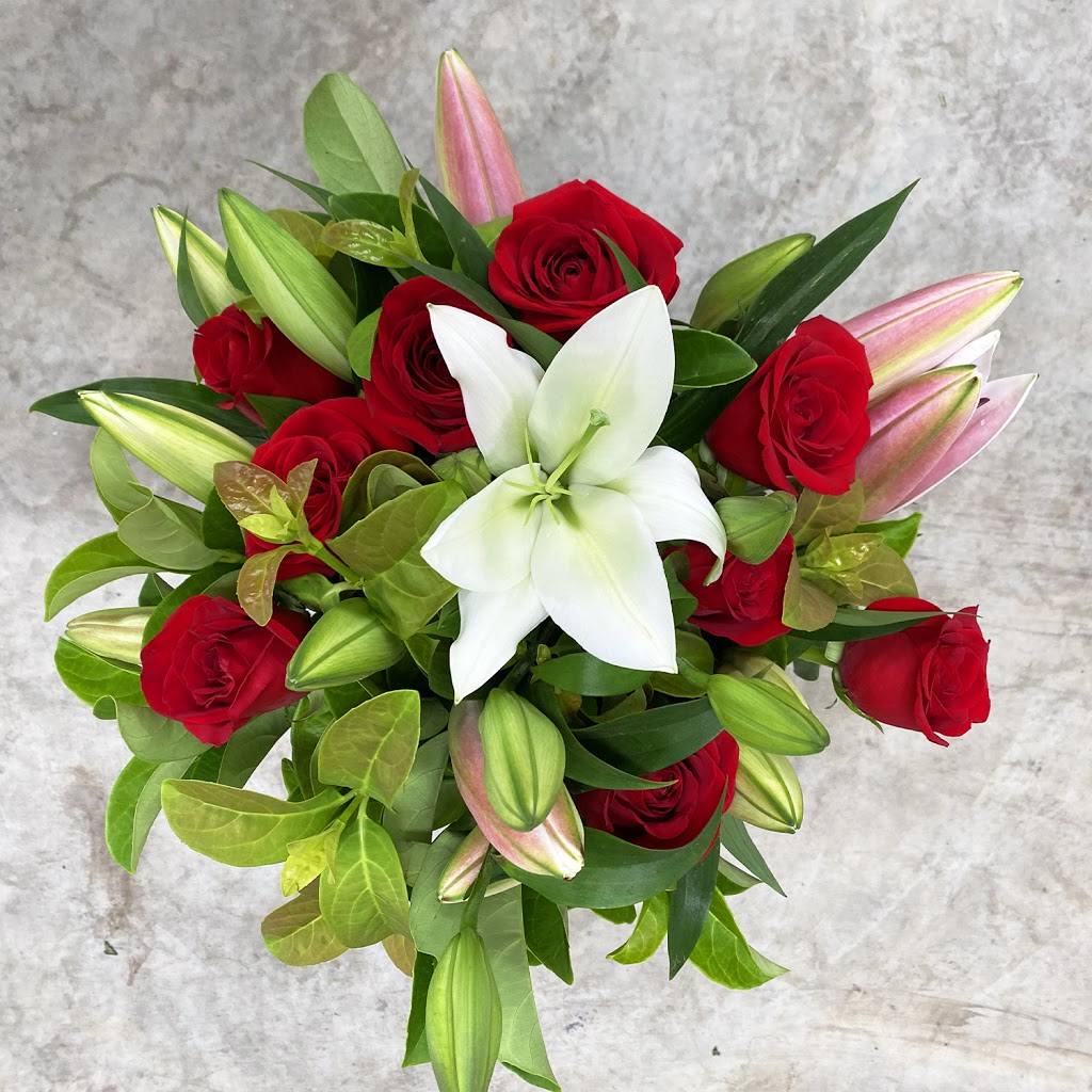 Roses Only | 61 Naxos Way, Keysborough VIC 3173, Australia | Phone: (03) 9081 0131