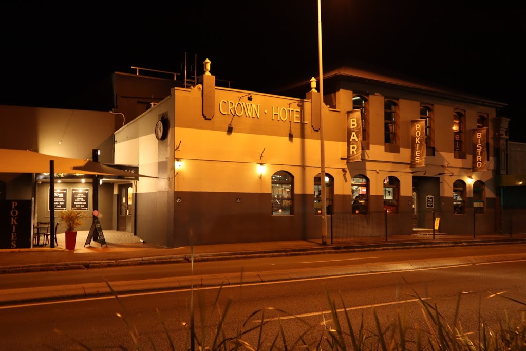 Crown Hotel | restaurant | 446 Lutwyche Rd, Lutwyche QLD 4030, Australia | 0730517604 OR +61 7 3051 7604