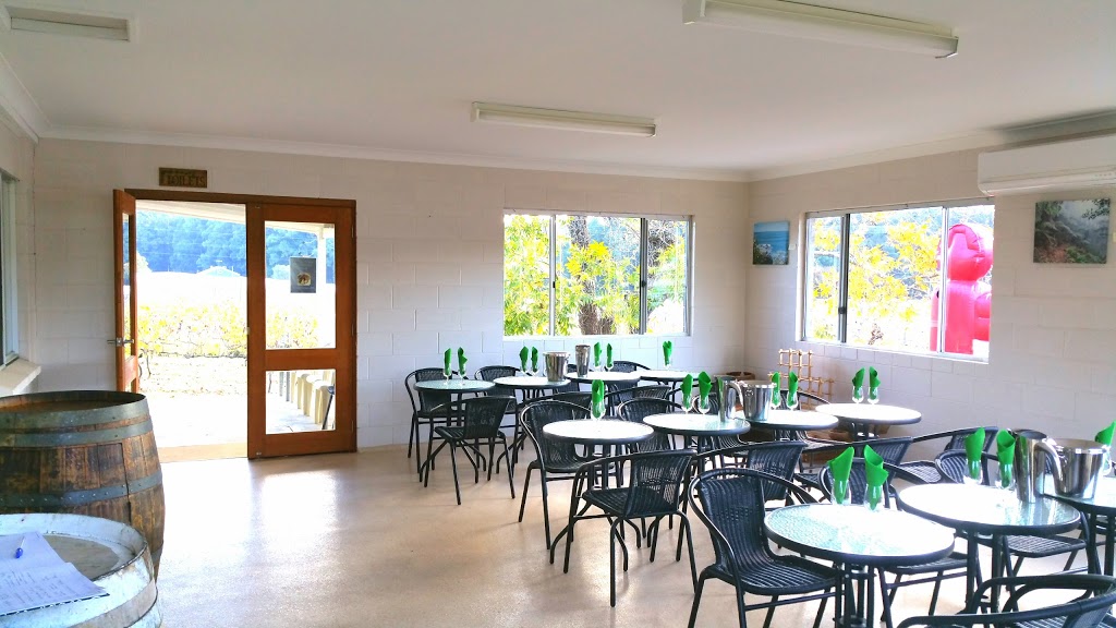 Two Tails Wines | restaurant | 963 Orara Way, Nana Glen NSW 2450, Australia | 0266543633 OR +61 2 6654 3633