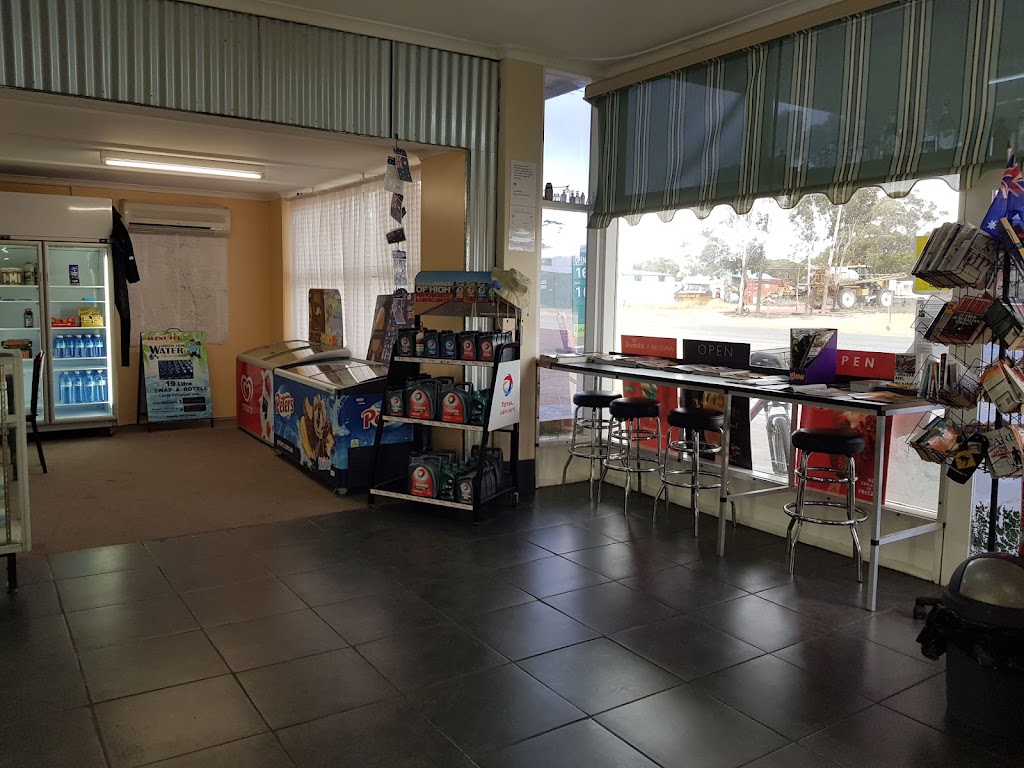 bp | Coolgardie-Esperance Highway, 31 Hick Street, Salmon Gums WA 6445, Australia | Phone: 0404 435 104