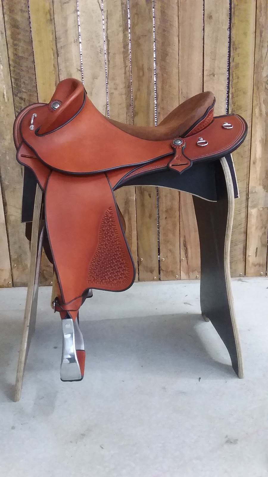 Morrowmade Saddles | store | 652 Mount Lindesay Rd, Tenterfield NSW 2372, Australia | 0267361575 OR +61 2 6736 1575