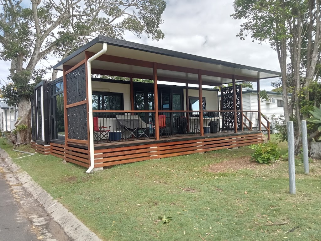 Mr Cabins | 1452 Sandy Creek Rd, Quorrobolong NSW 2325, Australia | Phone: 0467 222 461