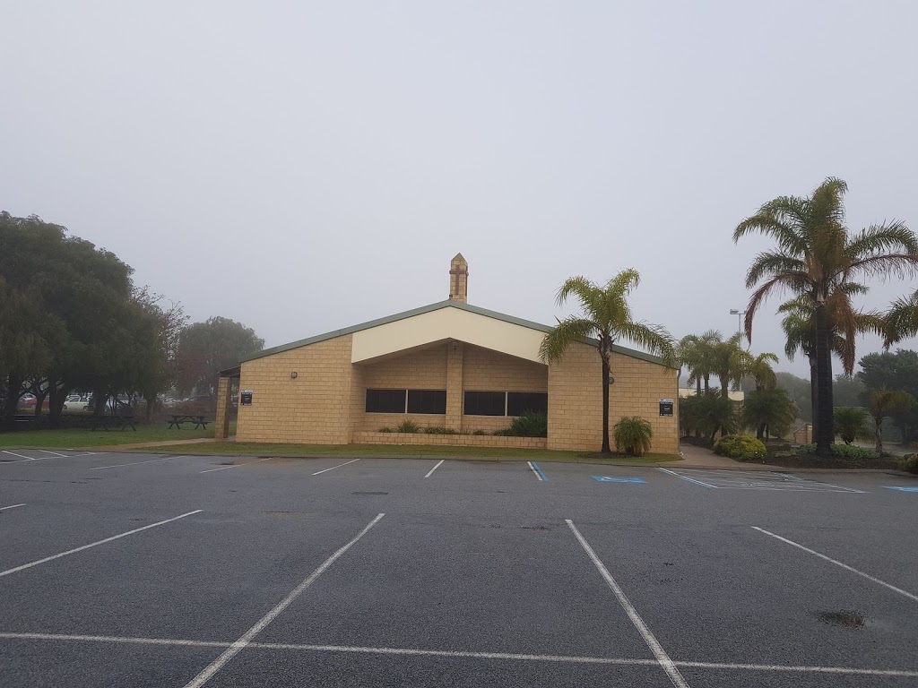 Warnbro Community Church | church | 85 Warnbro Sound Ave, Warnbro WA 6169, Australia | 0895932133 OR +61 8 9593 2133