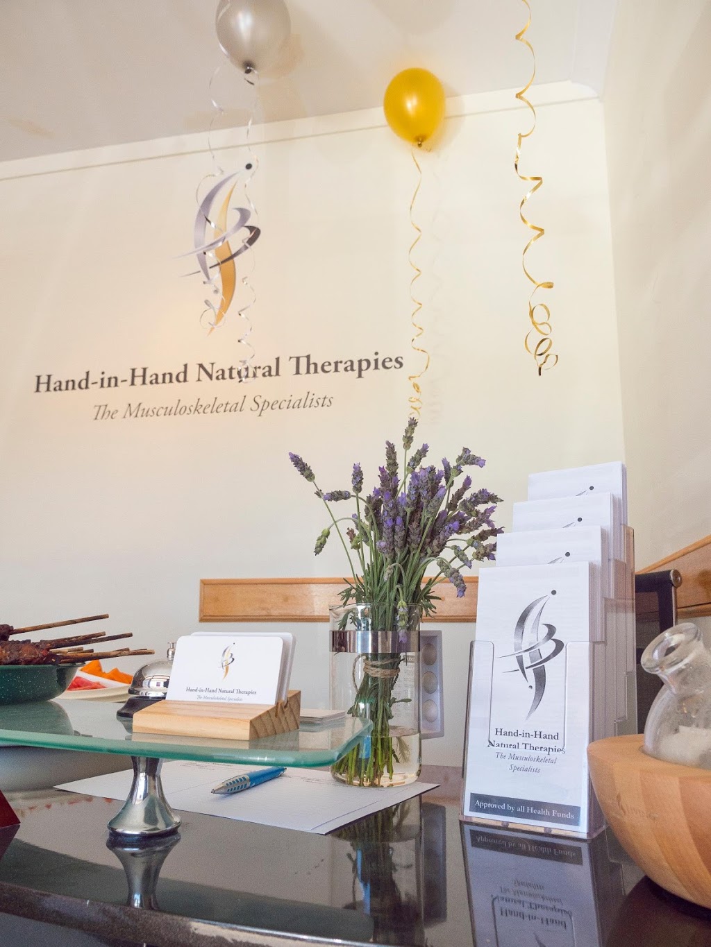 Hand-in-Hand Natural Therapies | health | 361 Robina Pkwy, Robina QLD 4226, Australia | 0423216547 OR +61 423 216 547