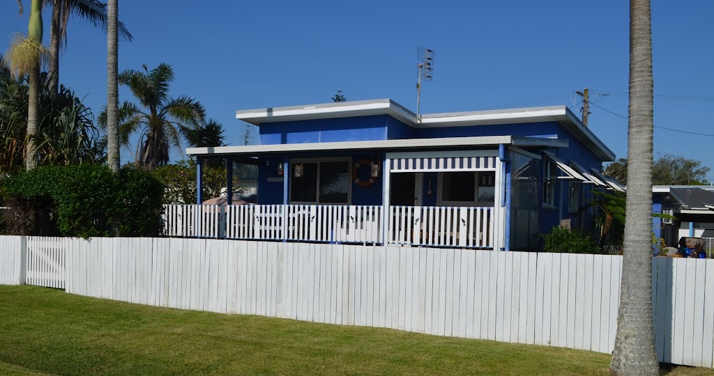 Blue Hazard Beach House | 11 Carraboi St, Wooli NSW 2462, Australia | Phone: 0408 070 056
